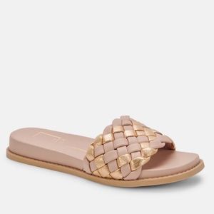 Dolce Vita Gracie Sandal in Natural Multi Stella size 7.5